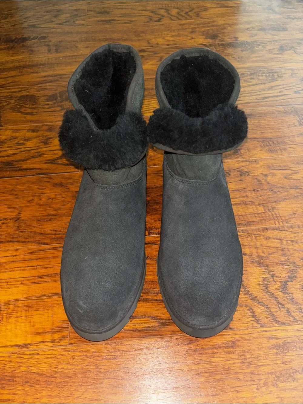 UGG 100% Wool KRISTIN Boots Black Suede Fur-Cuff Short Ankle Platform Booties